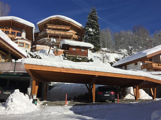 parking in the carport possible