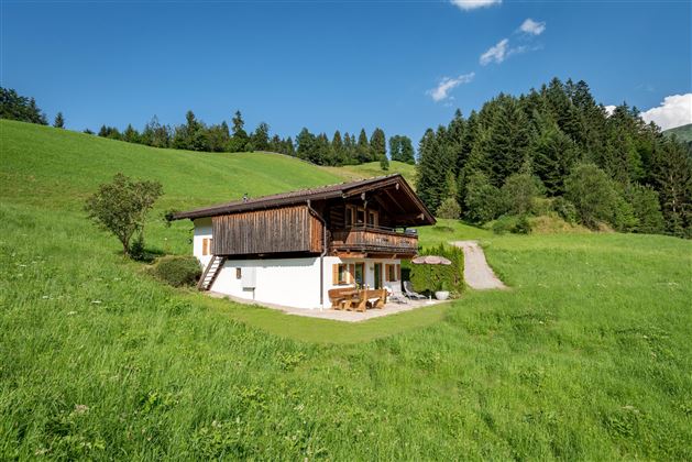 Chalet_Der_Erzstadl_Krinbergweg_2_Chalet_aussen_2