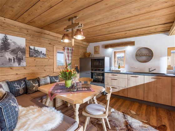 Chalet_Huettenzauber gemütlicher Wohn- Essbereich