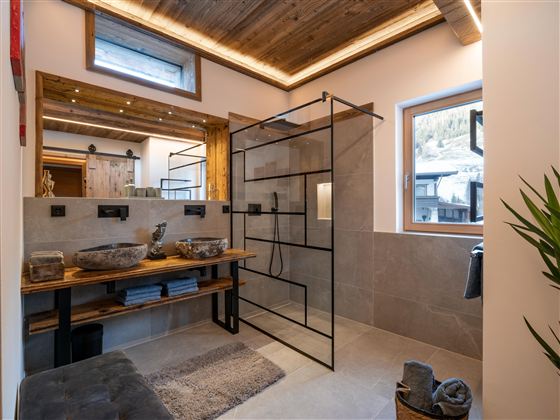 das_brunn_Rettenbach_9_Kirchberg_Badezimmer