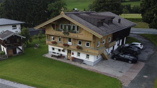 dji_fly_20250801_193428_229_1754158515626_photo