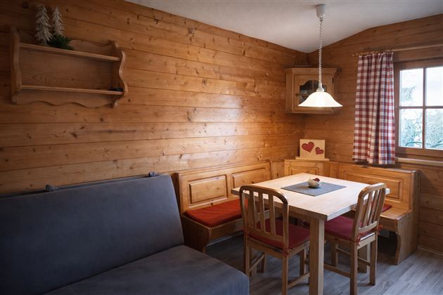 Ehrensberger C_Esstisch