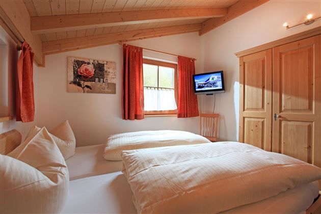 Ferienhaus-Julia-Going-Marchstrasse-81b-Monika-Sch
