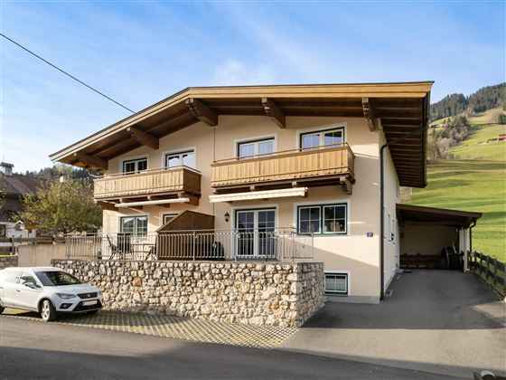 Ferienhaus_Wirtheim_Moosen_26_Brixen_Haus_aussen