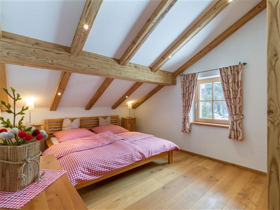 Ferienwohnung_Beim_Hoizwurm_Dorf_51_Aschau_Schlafz