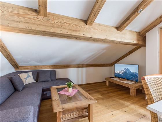 Ferienwohnung_Beim_Hoizwurm_Dorf_51_Aschau_Wohnzim