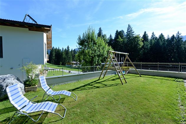 Ferienwohnung-Freisinger-Ellmau-Buchau-10-Garten