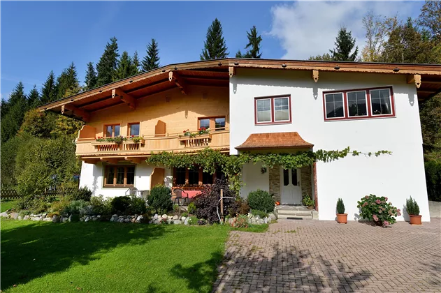 Ferienwohnung-Haus-Alpenrose-Scheffau-Anita-Feger-