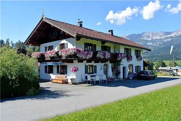 Ferienwohnung-Haus-Sonnau-Ellmau-Au-5-Marlene-Leit