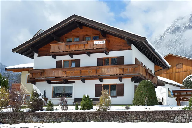 Ferienwohnung-Horngacher-Franzi-Soell-Ried-2-Haus-