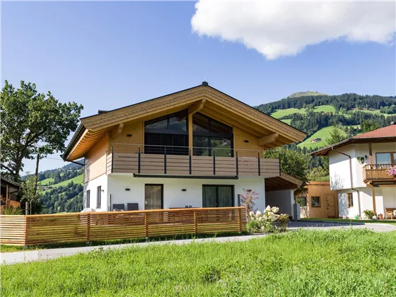 Gebäude mit Ausblick auf Hohe Salve