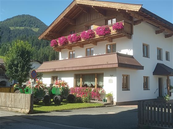 geschmückte Traktoren