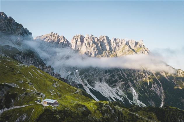 Guttenhütte aus der Ferne