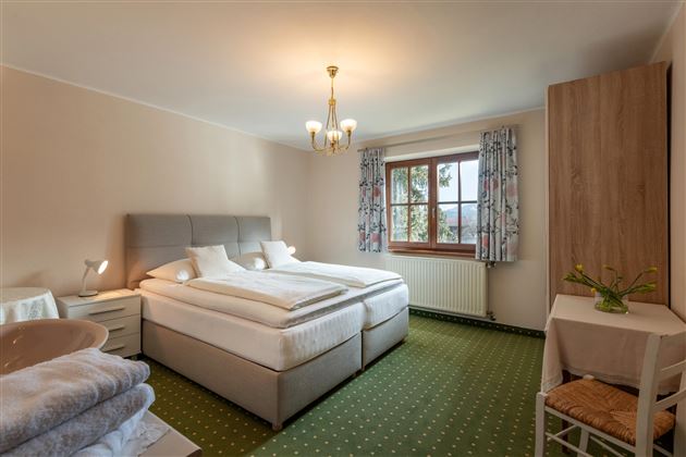 Haus_Christina_Dorf_21_Soell_02_2025_Schlafzimmer
