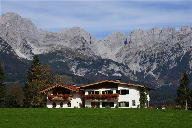 Haus Geigern with Wilder Kaiser background