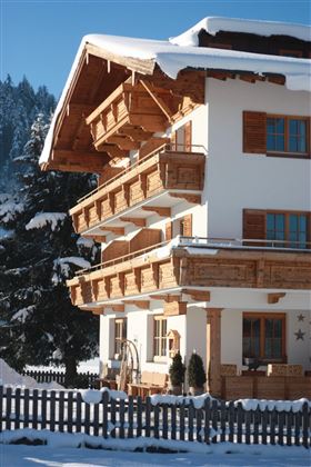 Haus im Winter2