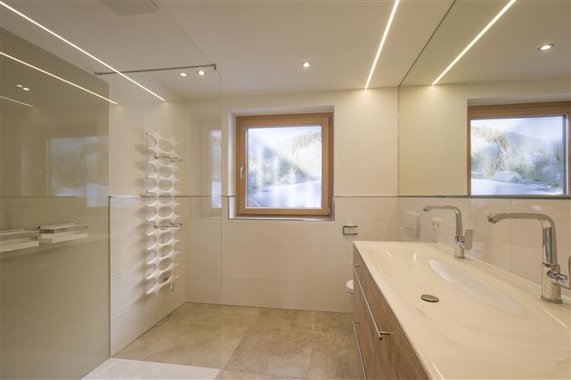 Haus-Malerwinkl-Top2-Badezimmer
