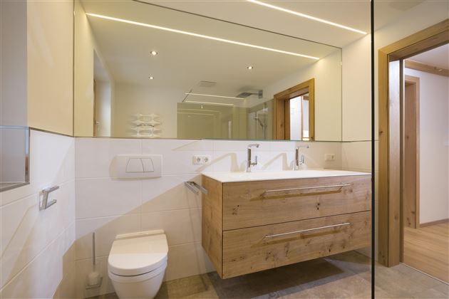 Haus-Malerwinkl-Top2-Badezimmer_2
