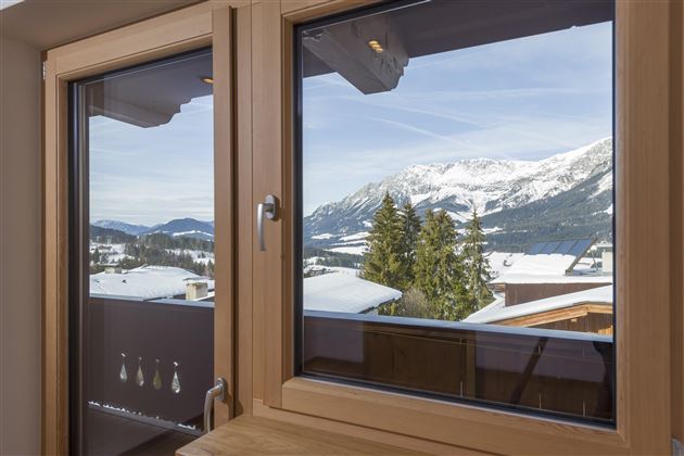 Haus-Malerwinkl-Top2-Zimmer-Ausblick