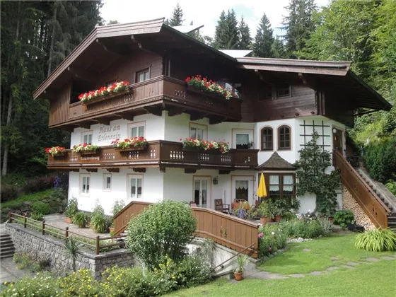 Haus mit Liegewiese