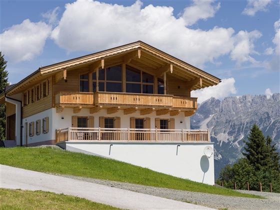 Haus_Reithammer_Weissachgraben_35_Ellmau_Haus_auss