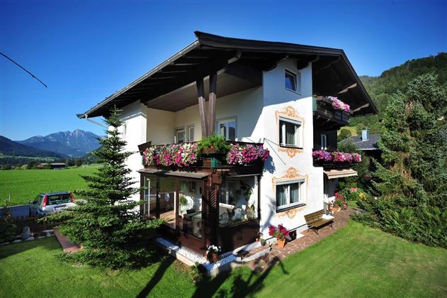 Haus Sommeransicht