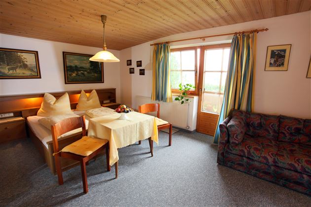 Haus-Wopfner-Maria-Klausner-Hoehe-10-Kirchberg-Zim