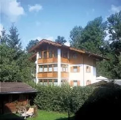 Hausansicht - Sommer