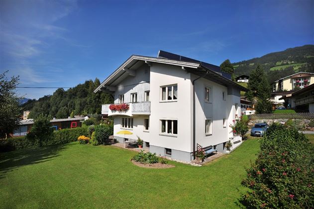 Hausansicht Sommer