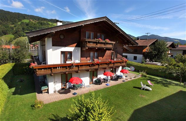 Hausansicht Sommer1