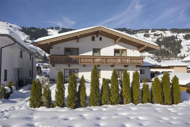 Hausansicht Winter
