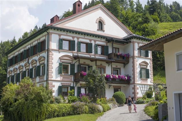 Hoerbrunn_Hopfgarten_08_2018_Haus_aussen