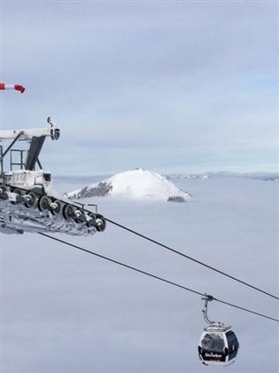 Hohe Salve im Nebelmeer