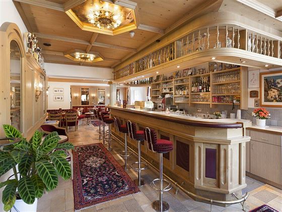 Hotel Bar