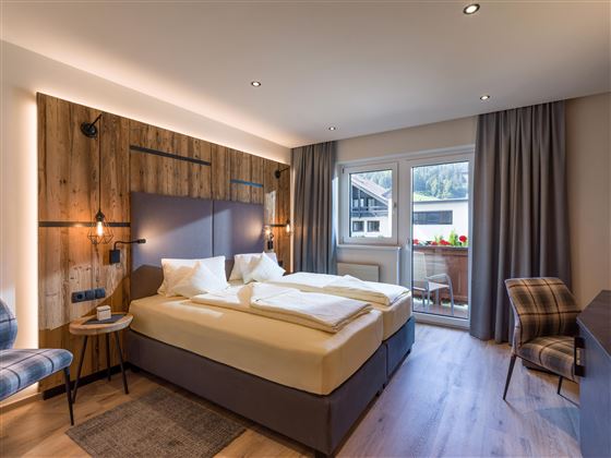 Hotel_Bergland_Stampfanger_6_Soell_07_2022_Zimmer_