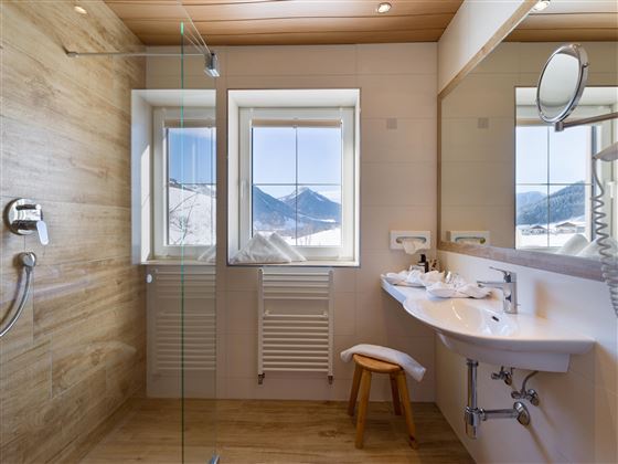 Hotel Garni Frohnatur Badezimmer