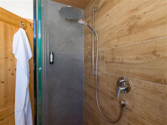 Hotel Garni Frohnatur Dusche