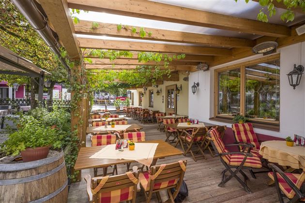 Hotel_Post_Dorfplatz_11_Westendorf_Terrasse klein