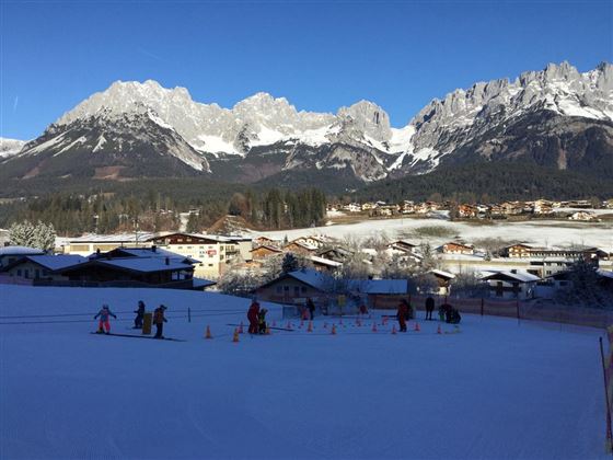 Kinder Skilift direkt vor dem Haus