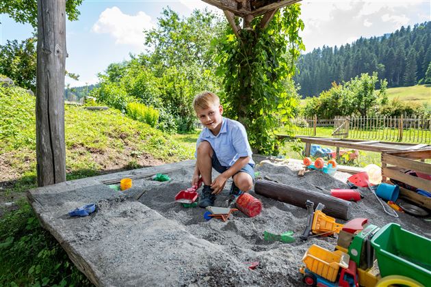 Oberachenhof_Oberachen_12_Ellmau_Spielplatz_Sandki