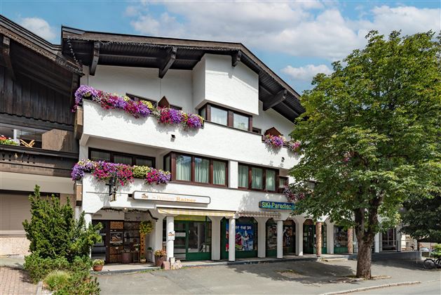 Pension_Rainer_Dorf_37_Ellmau_08_2024_Haus_aussen