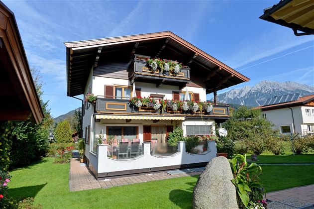 House South Perspective in Summer