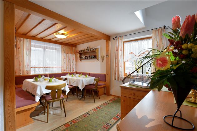 Privatzimmer-Haus-Sillaber- Frühstücksecke