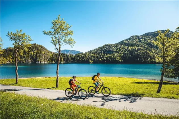 Radfahren am Hintersteiner See