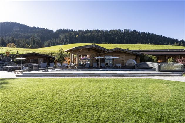 reell-kommunikationsdesign-NASCHBERGHOF-klein-225