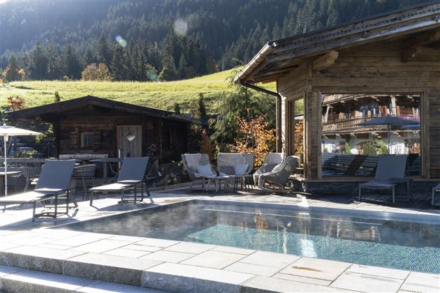 reell-kommunikationsdesign-NASCHBERGHOF-klein-220