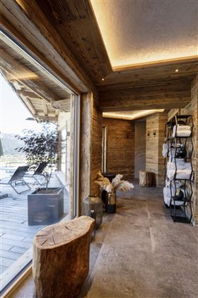 reell-kommunikationsdesign-NASCHBERGHOF-klein-237