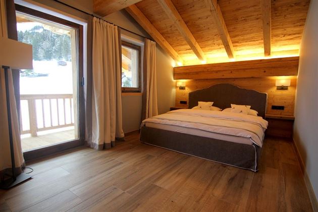 Schlafzimmer 1