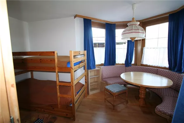 Schlafzimmer 3 OG