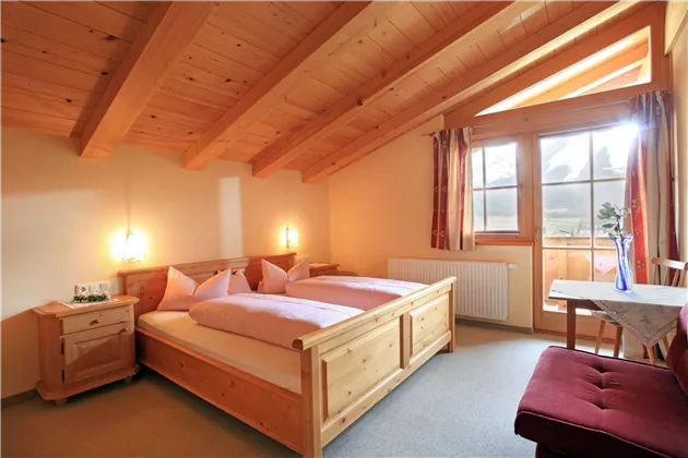 Schlafzimmer 1